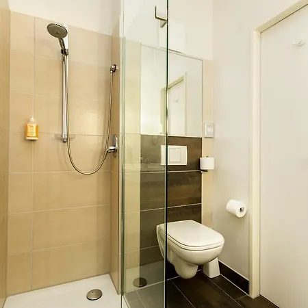 מלון Montana-hotel 3*