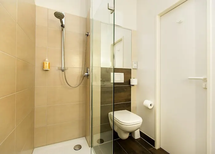 Ξενοδοχείο Montana-hotel 3*